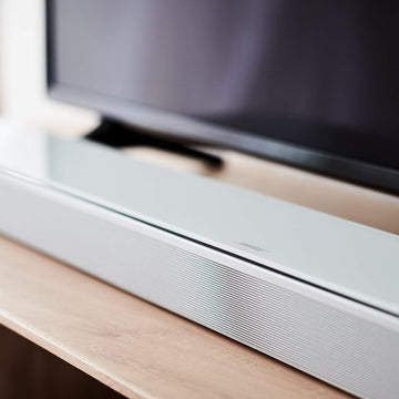 Bose Soundbar 700 blanco editorial
