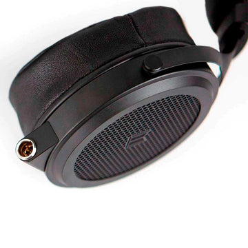 Monolith M1570