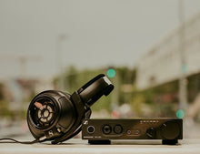 Cargar imagen en el visor de la galería, Sennheiser HD 820 amplificador
